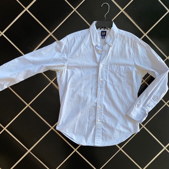 COPY - Men’s GAP button up - Picture 4 of 5